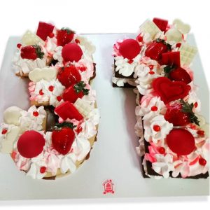 numbre cake frutillas