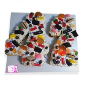 number cake con golosinas