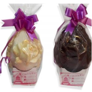 huevos con rosas de chocolate