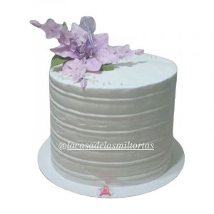 Torta de Comunión sencilla y delicada