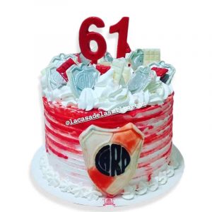 Torta River Plate con chocolates